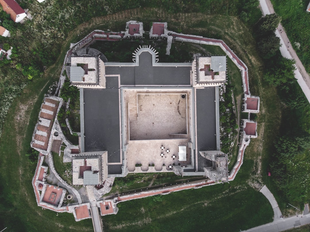 Cavesozun irodája